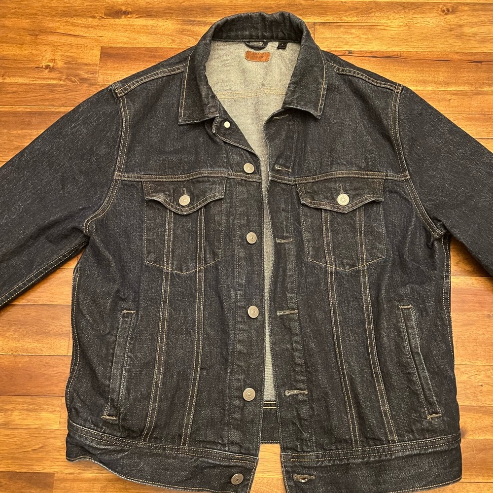 J. Crew Men’s Jean Jacket Large Excellent Condition. Only worn a couple times.